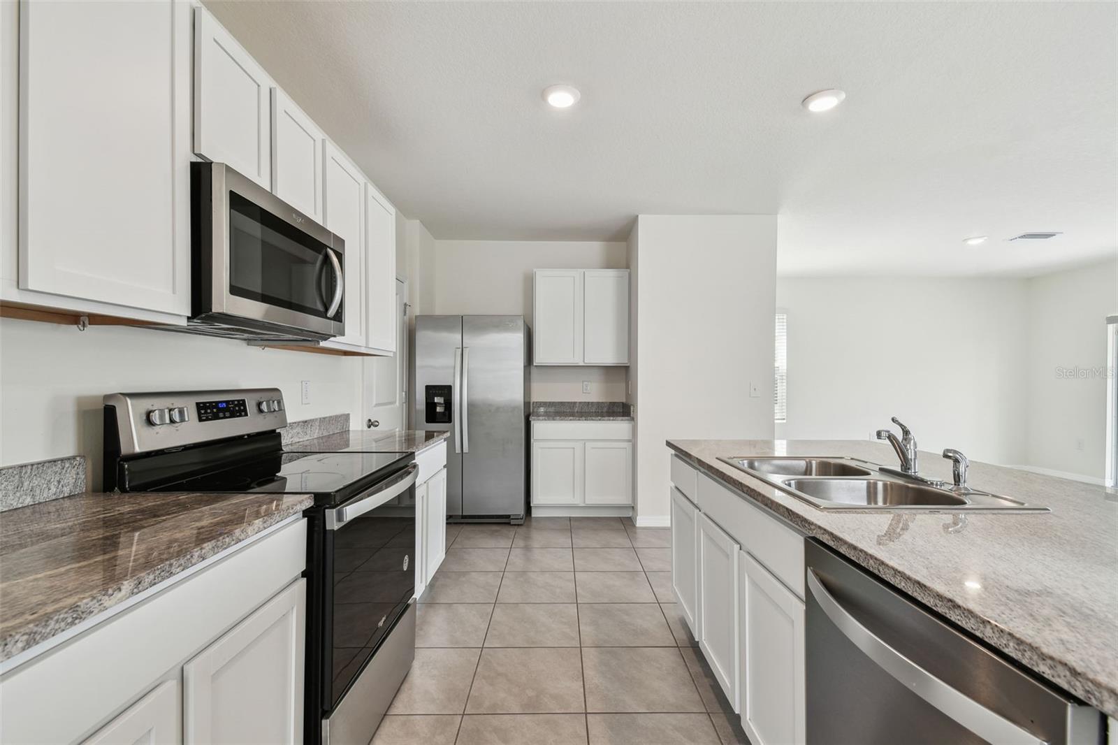 10823 PENNY GALE LOOP