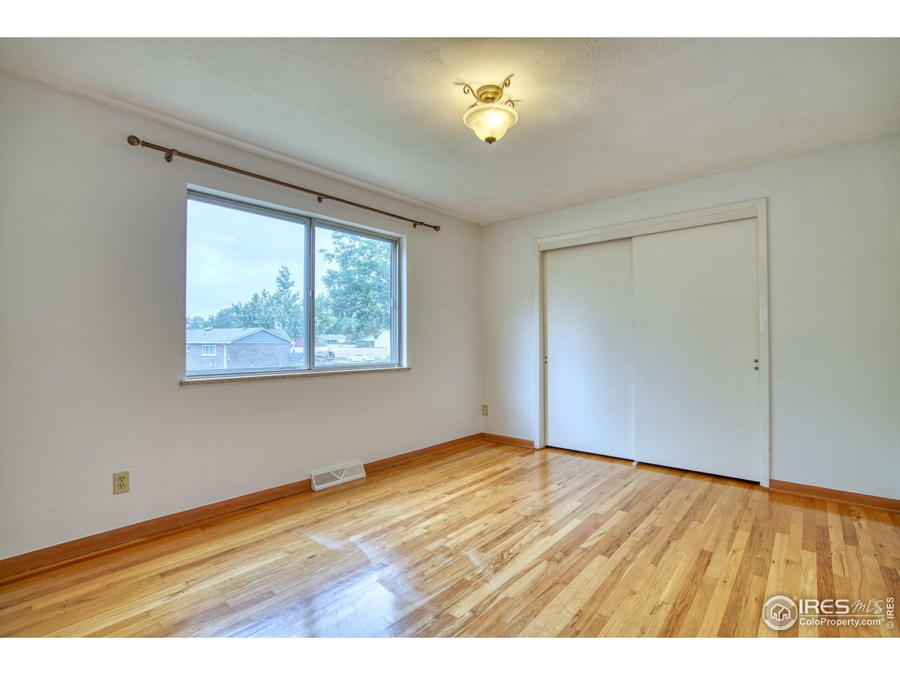 1868 Princess Dr