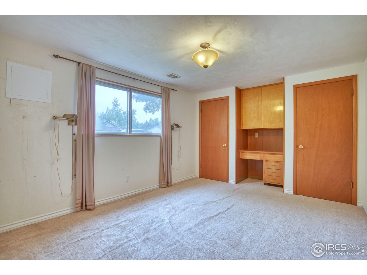 1868 Princess Dr
