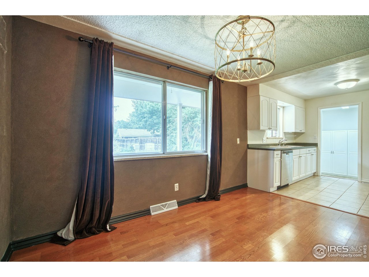 1868 Princess Dr