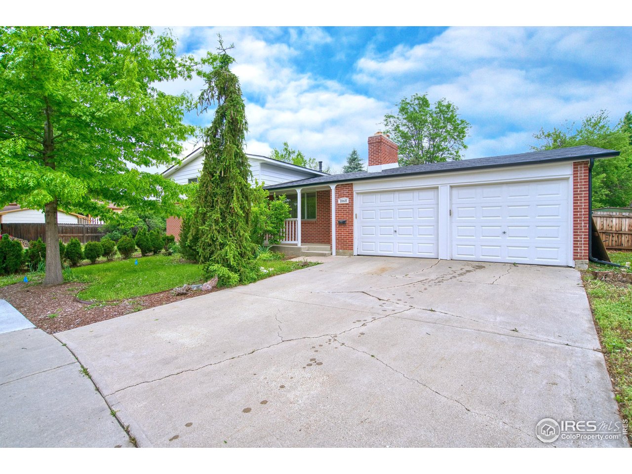 1868 Princess Dr