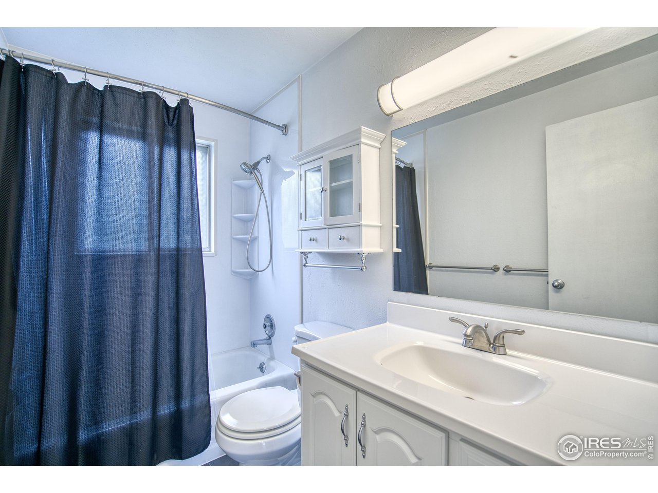 1868 Princess Dr