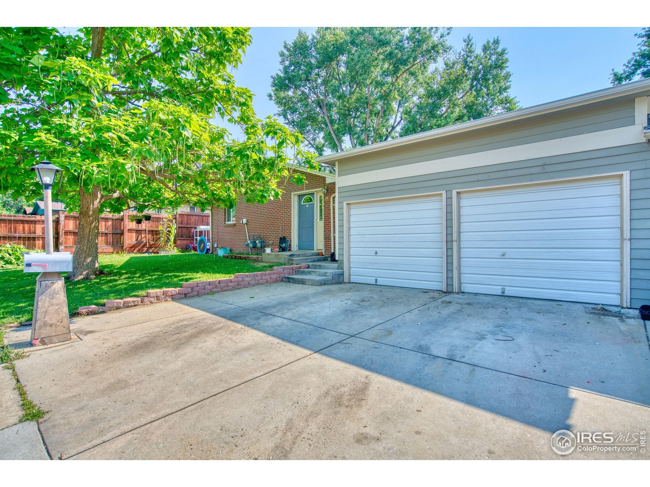 26 Durian Ct
