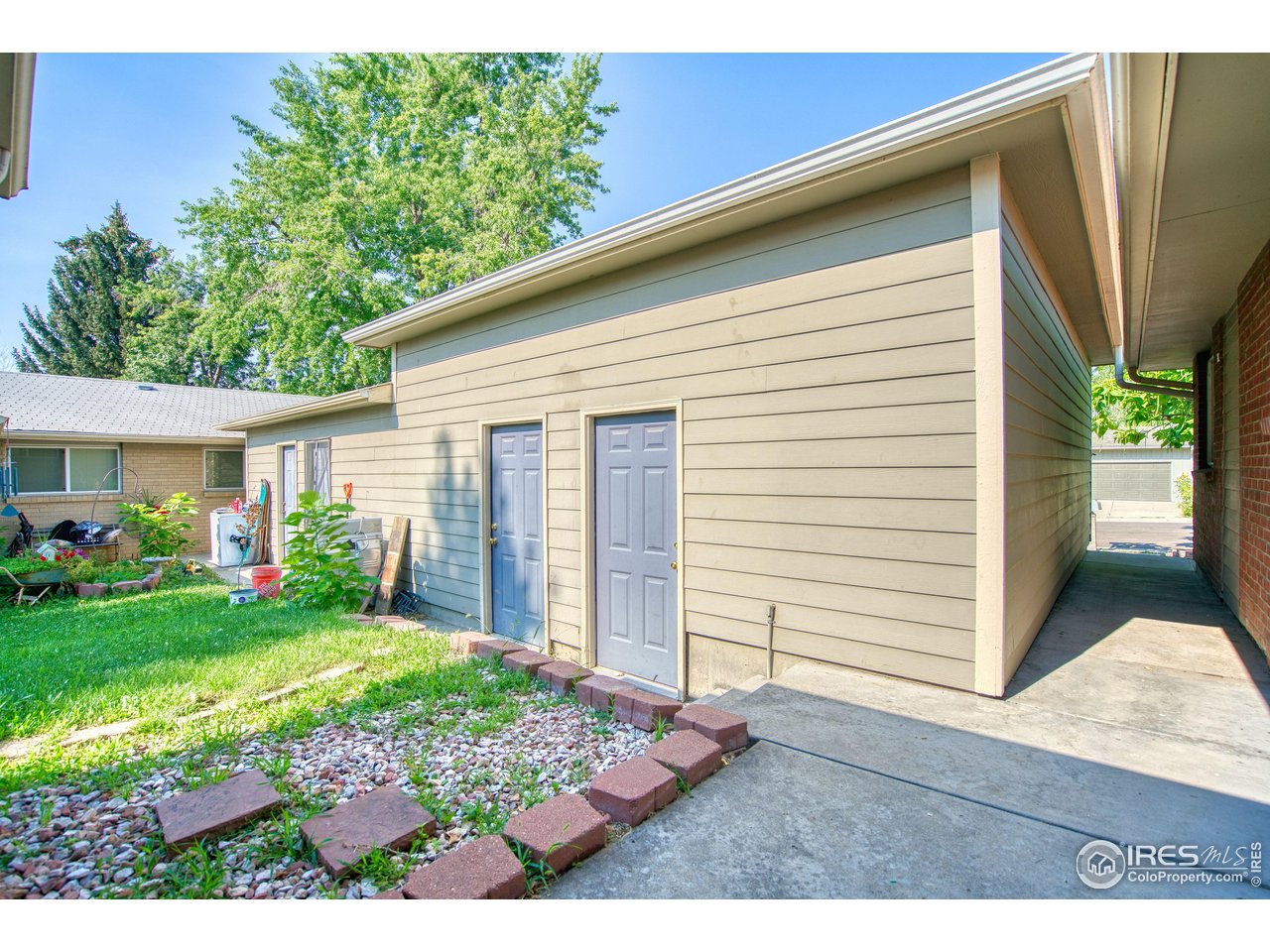 26 Durian Ct