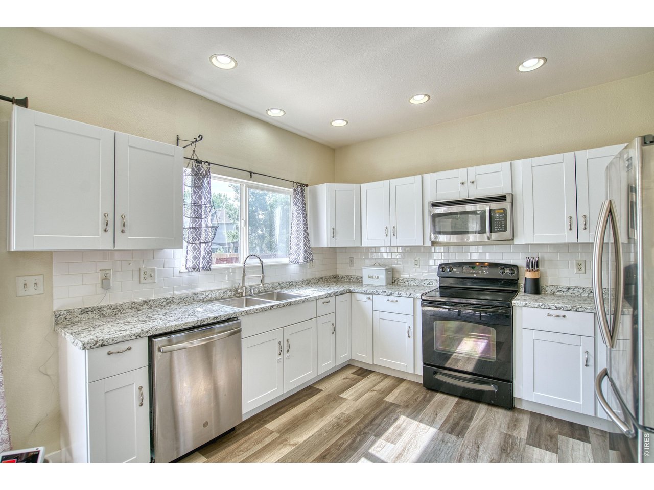 11316 Deerfield Dr