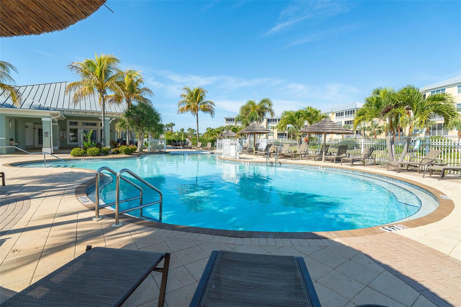 8561 AMBERJACK CIR #203