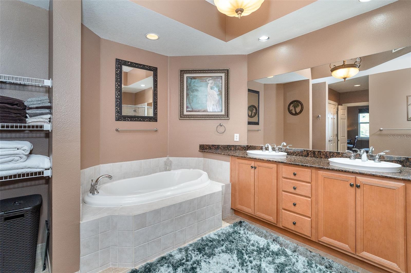 8561 AMBERJACK CIR #203