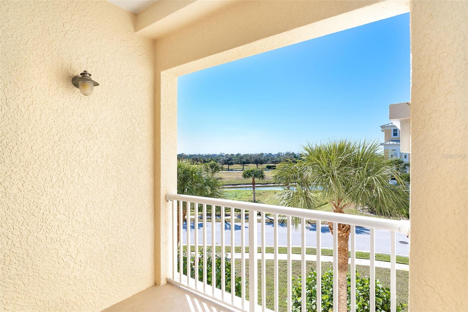 8561 AMBERJACK CIR #203