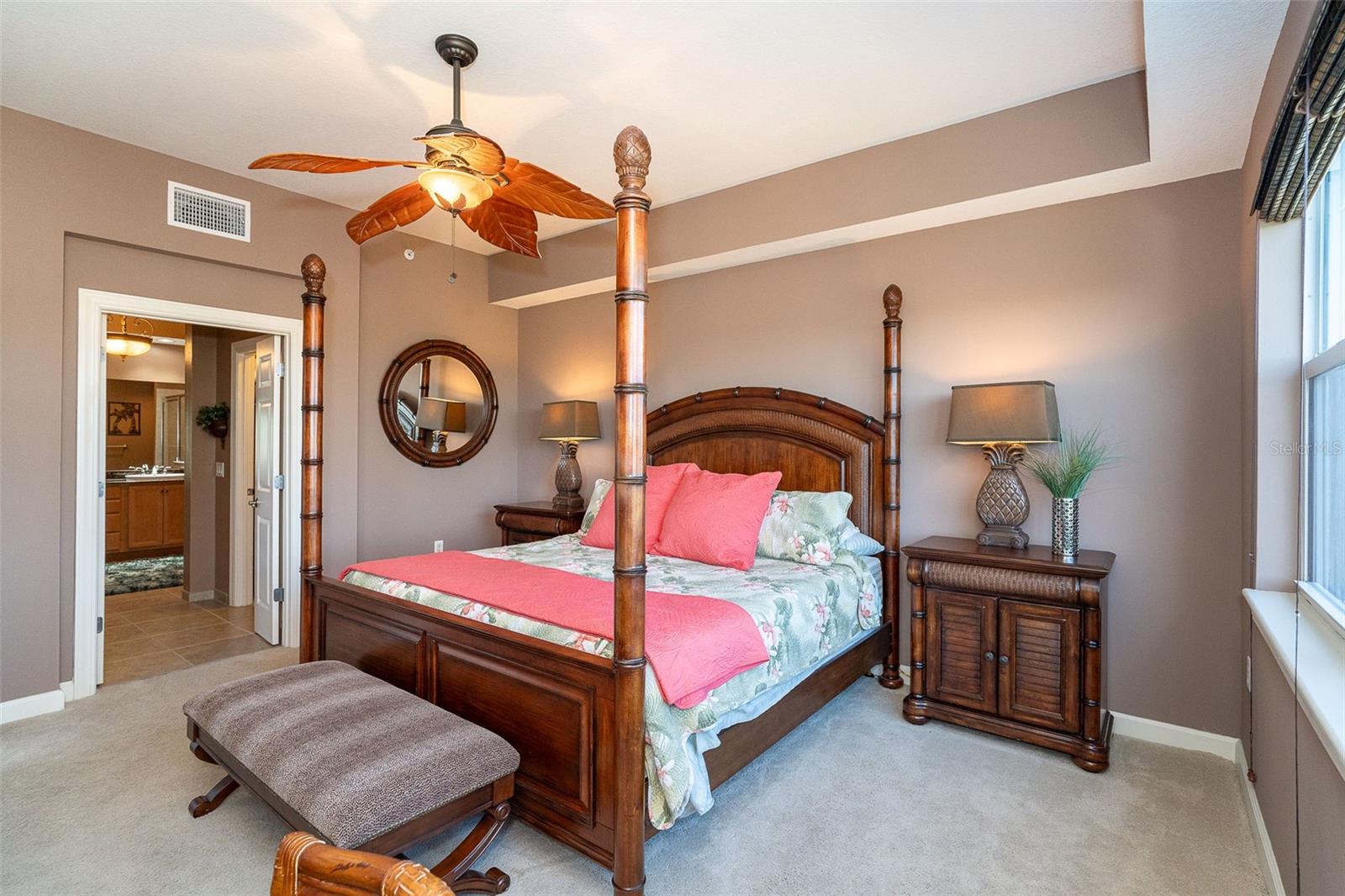 8561 AMBERJACK CIR #203