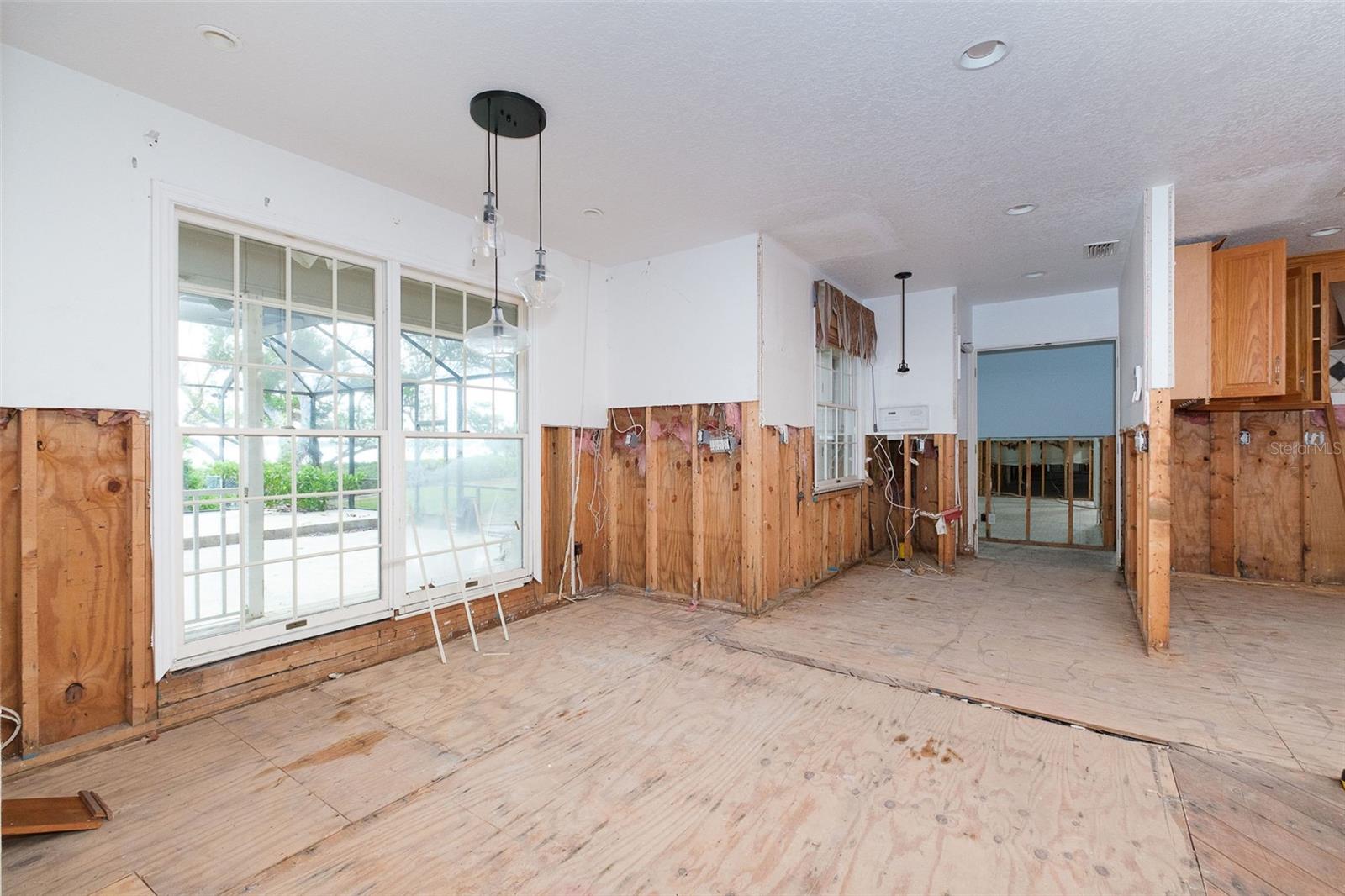 6275 MANASOTA KEY RD
