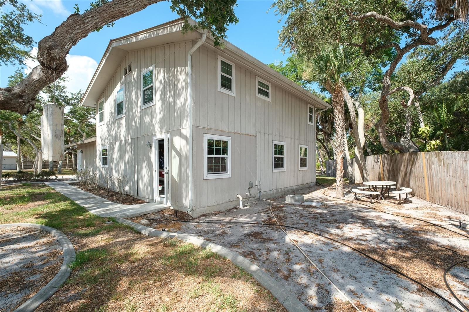 6275 MANASOTA KEY RD
