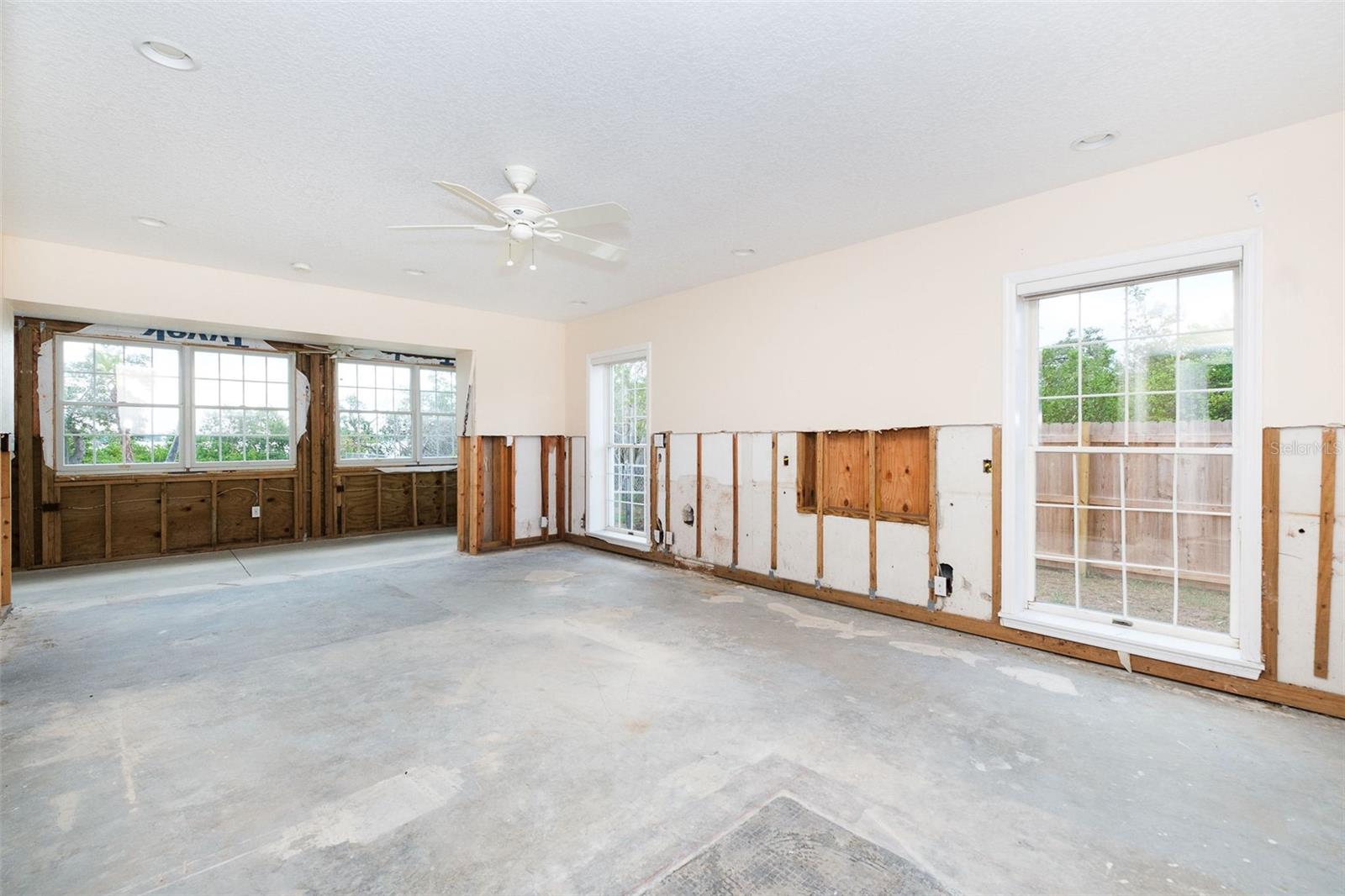 6275 MANASOTA KEY RD
