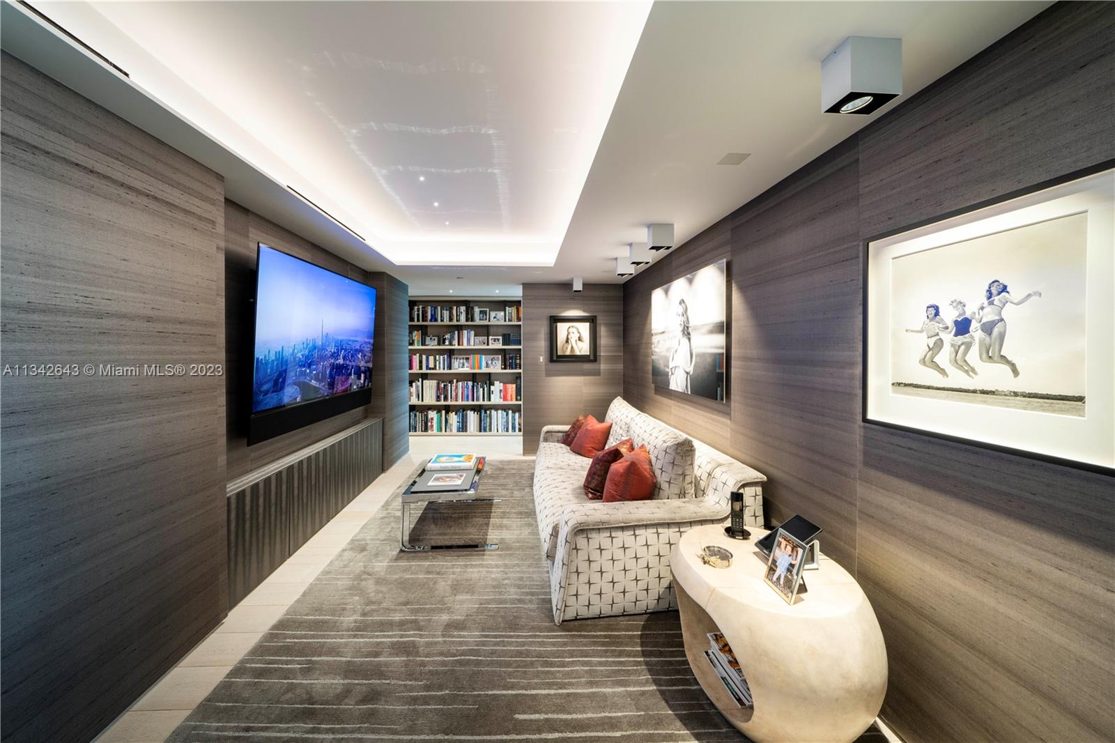 1455 Ocean Dr # 1008