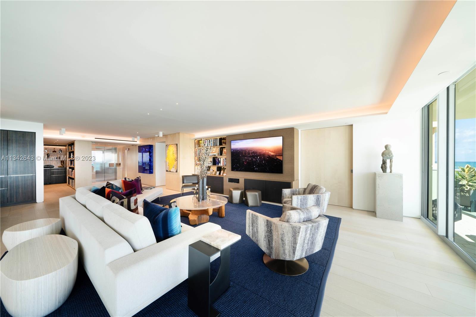 1455 Ocean Dr # 1008