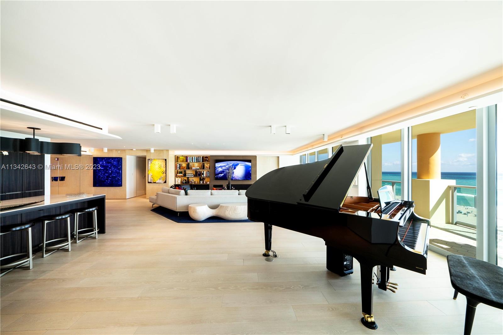 1455 Ocean Dr # 1008