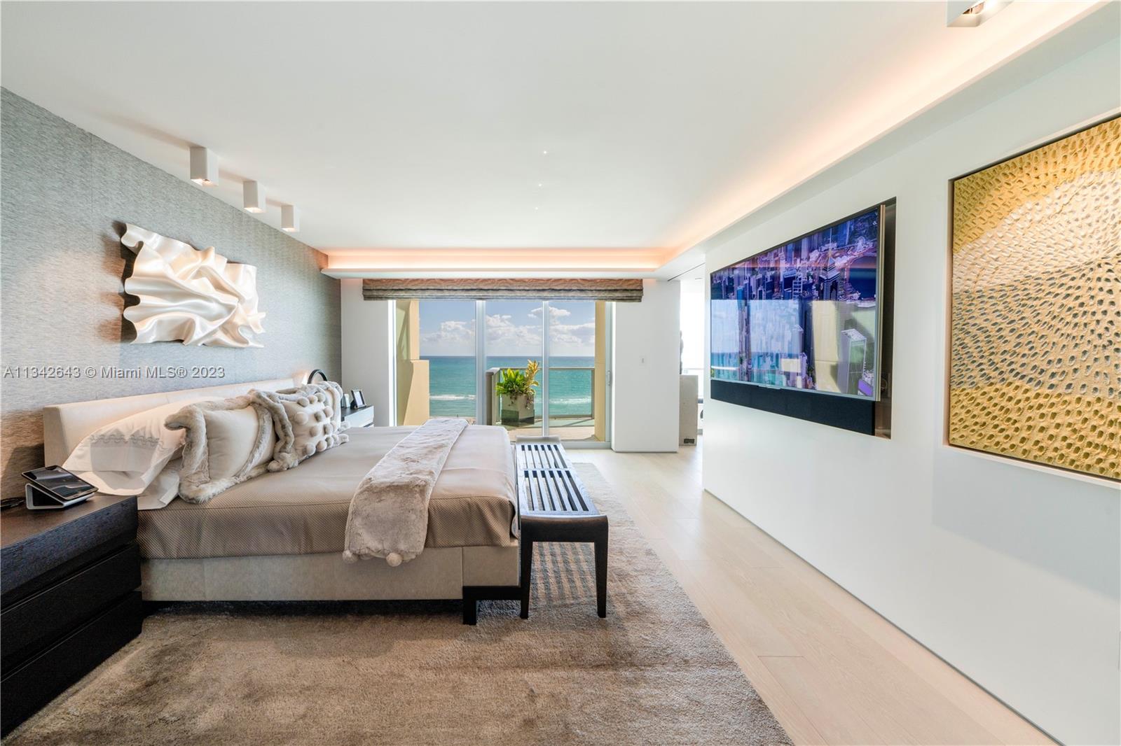 1455 Ocean Dr # 1008