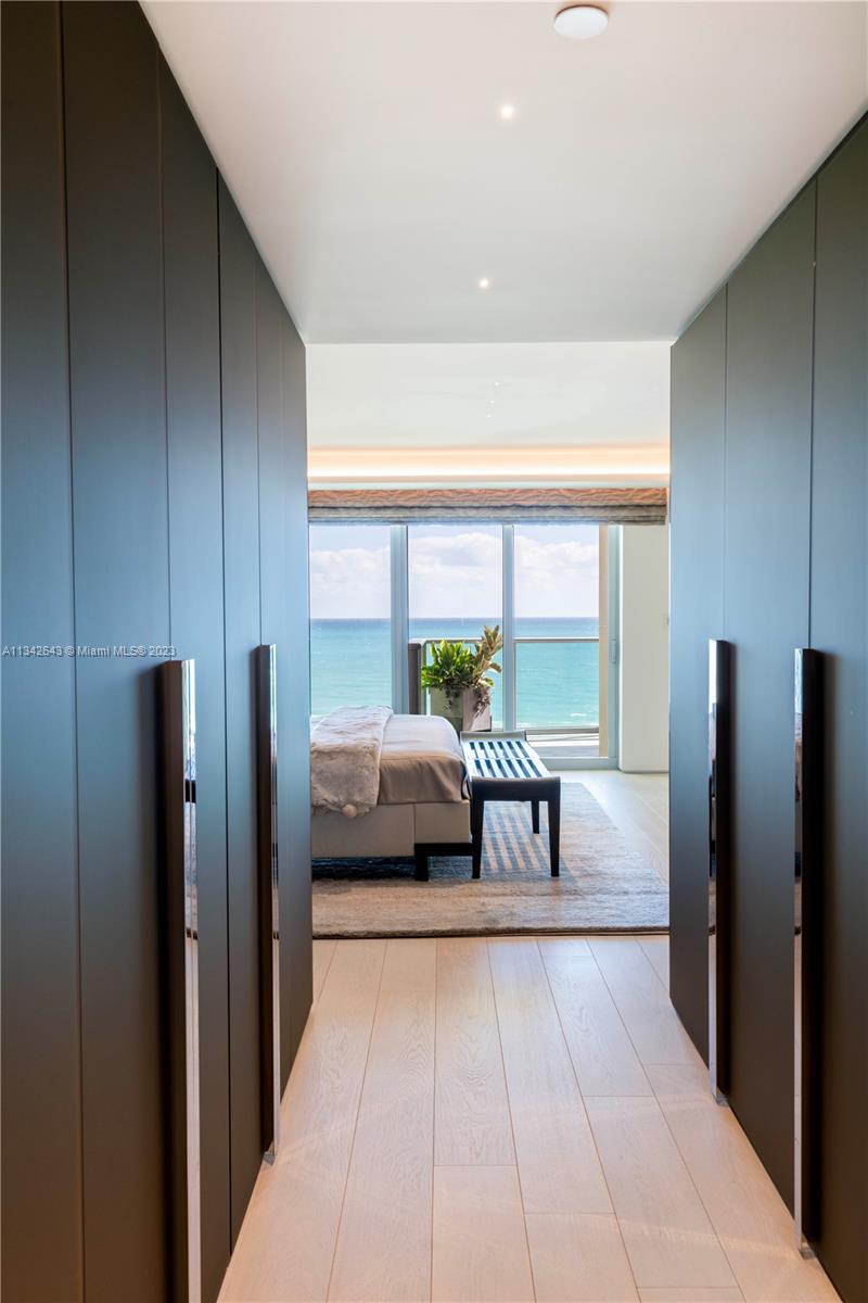 1455 Ocean Dr # 1008