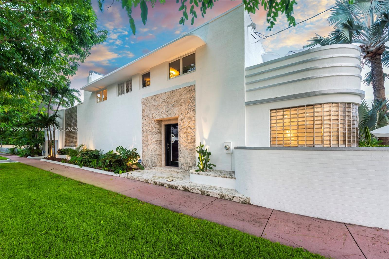 5959 La Gorce Dr