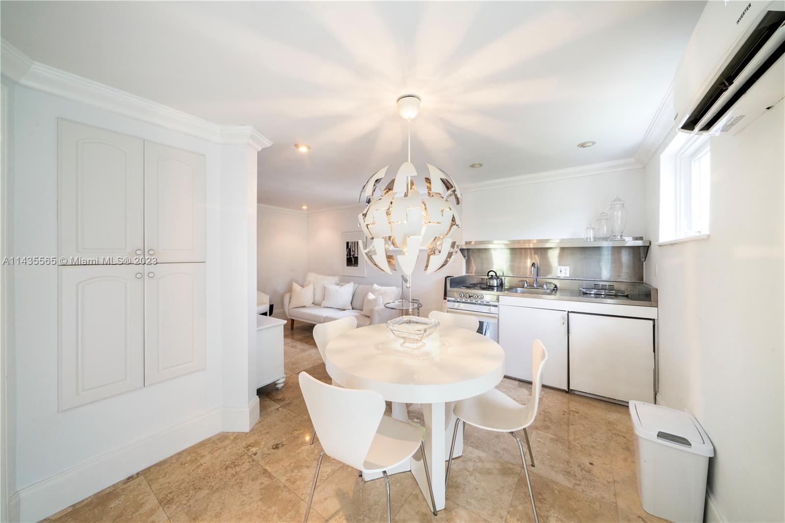 5959 La Gorce Dr