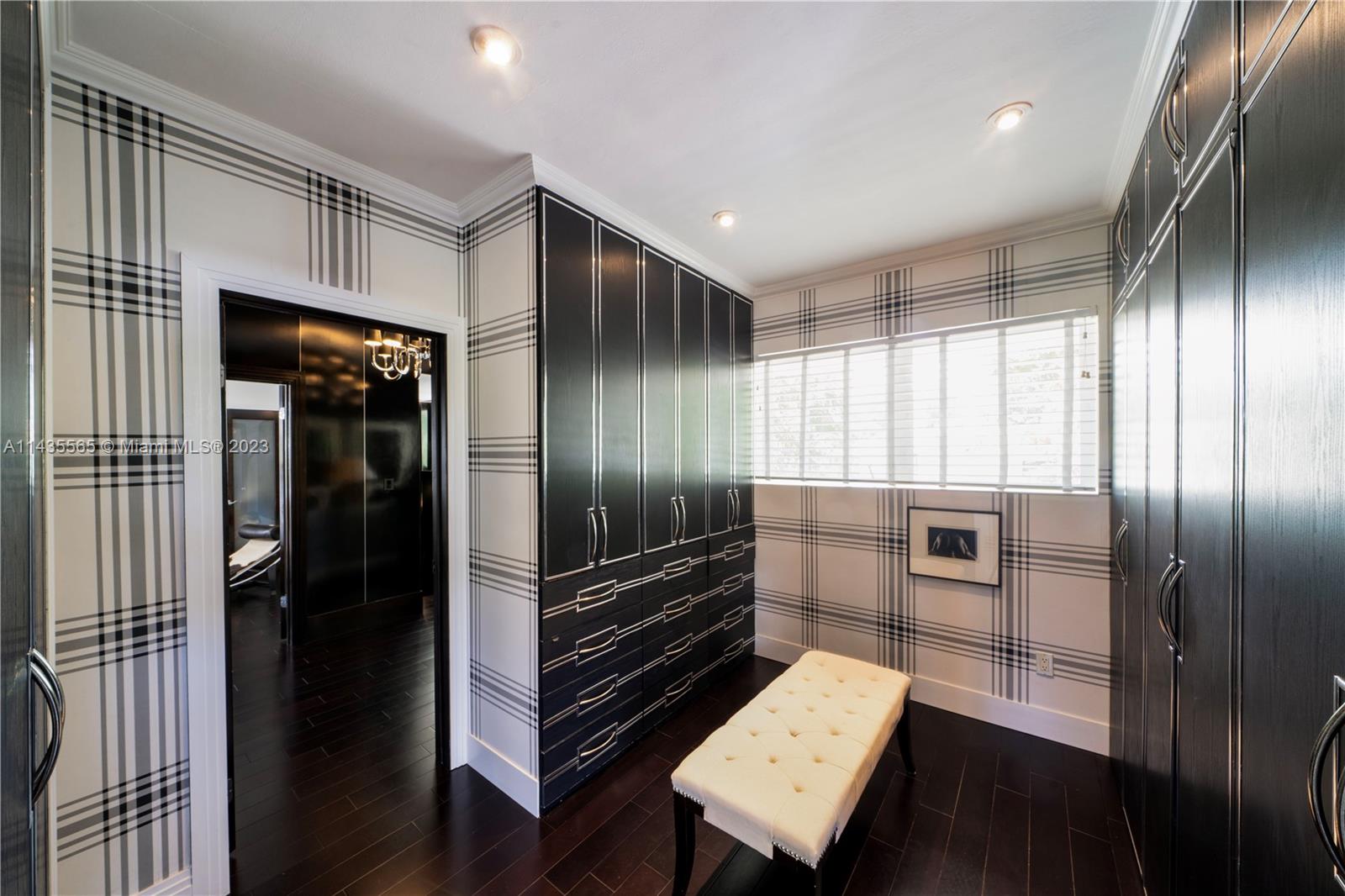 5959 La Gorce Dr