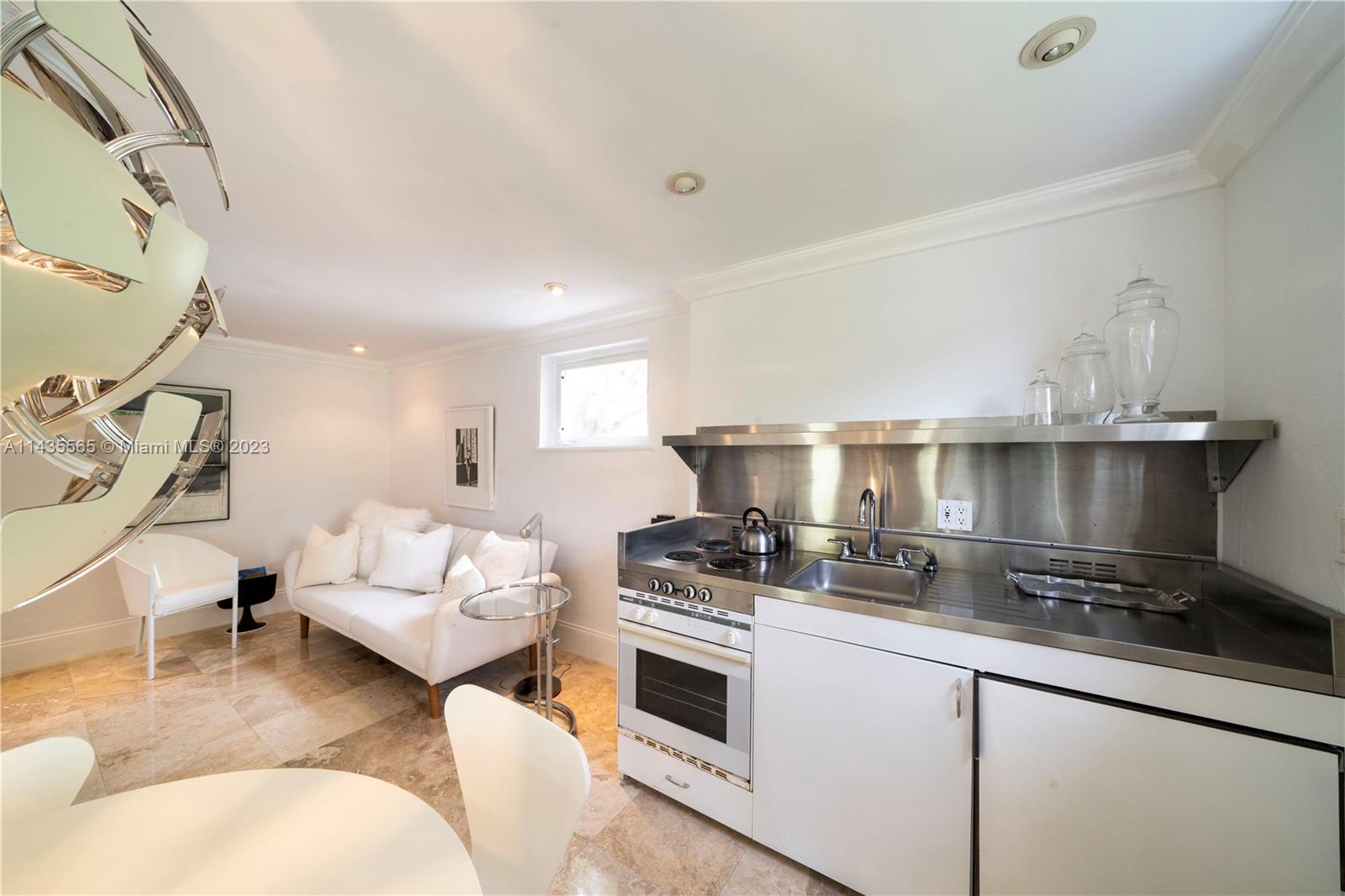 5959 La Gorce Dr