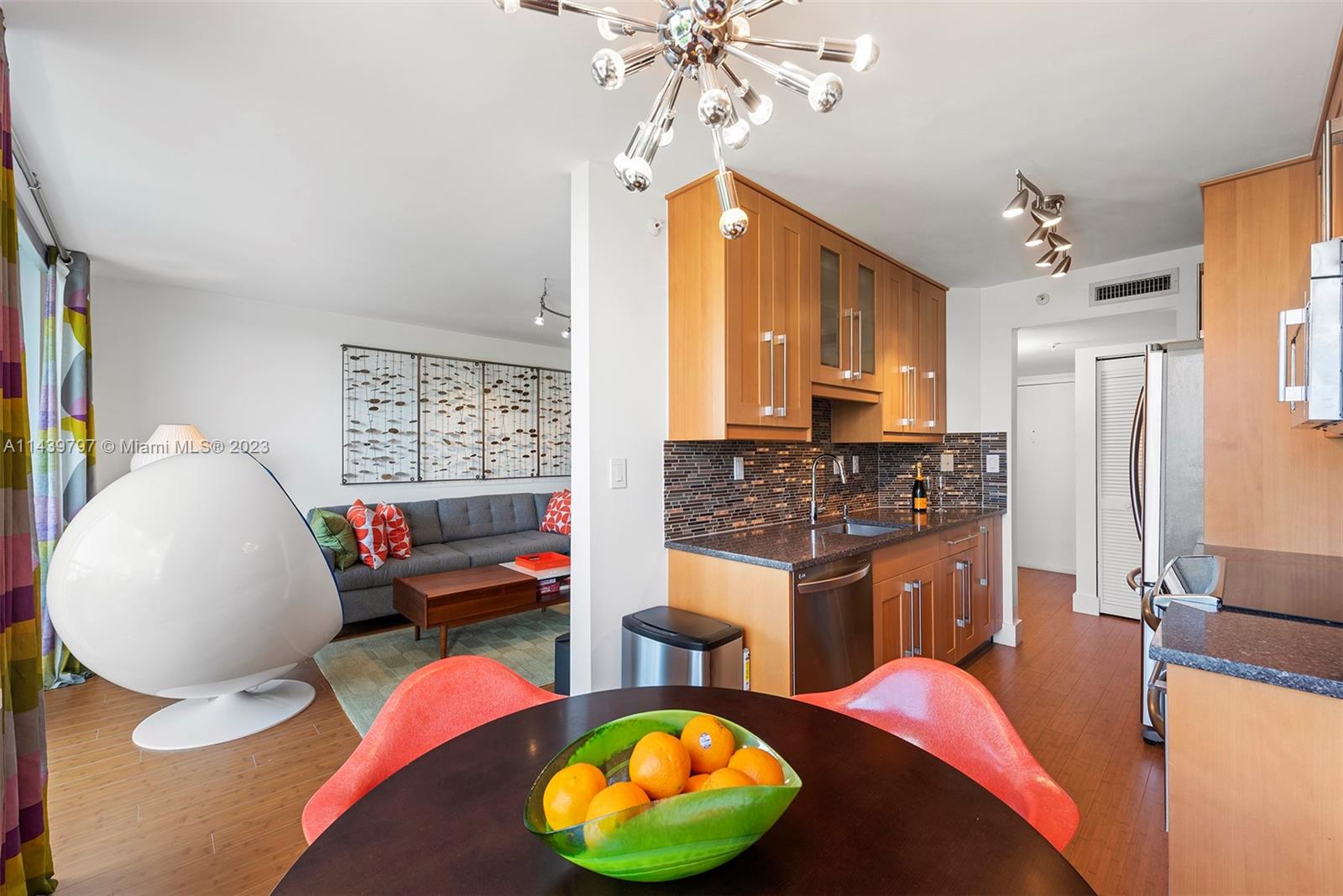 1688 West Ave # 606