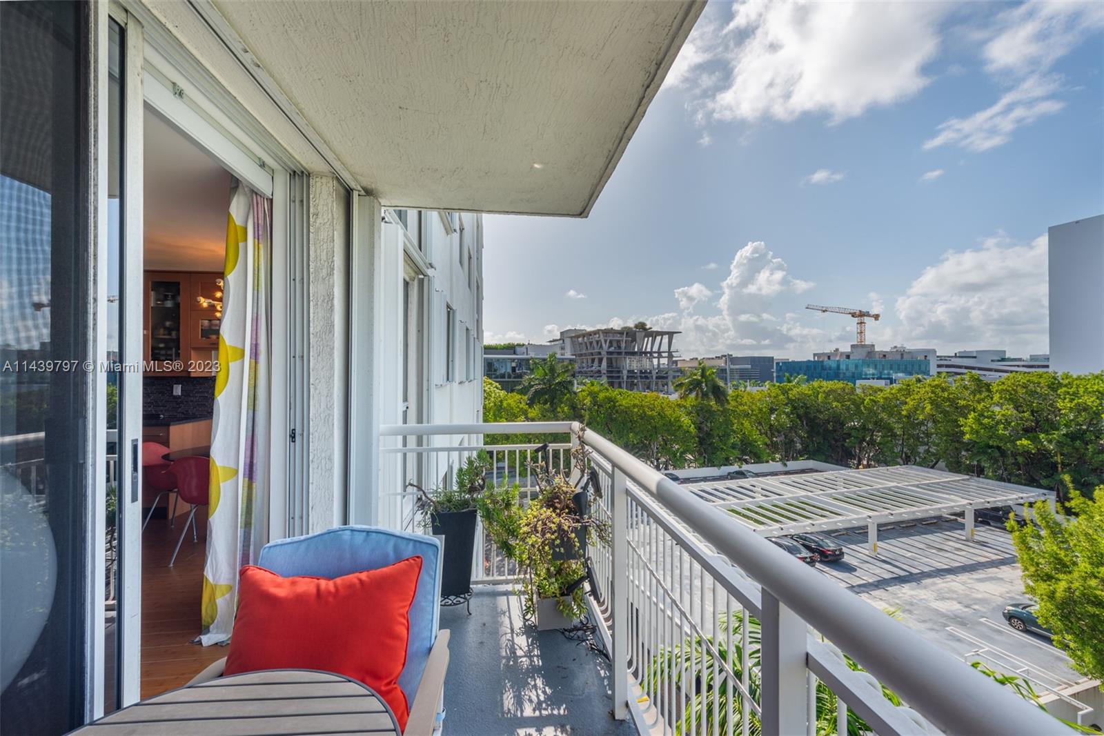 1688 West Ave # 606
