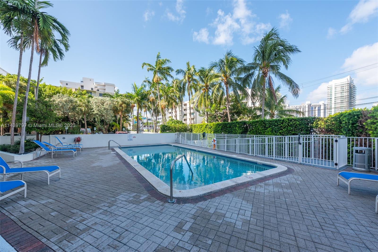 1688 West Ave # 606