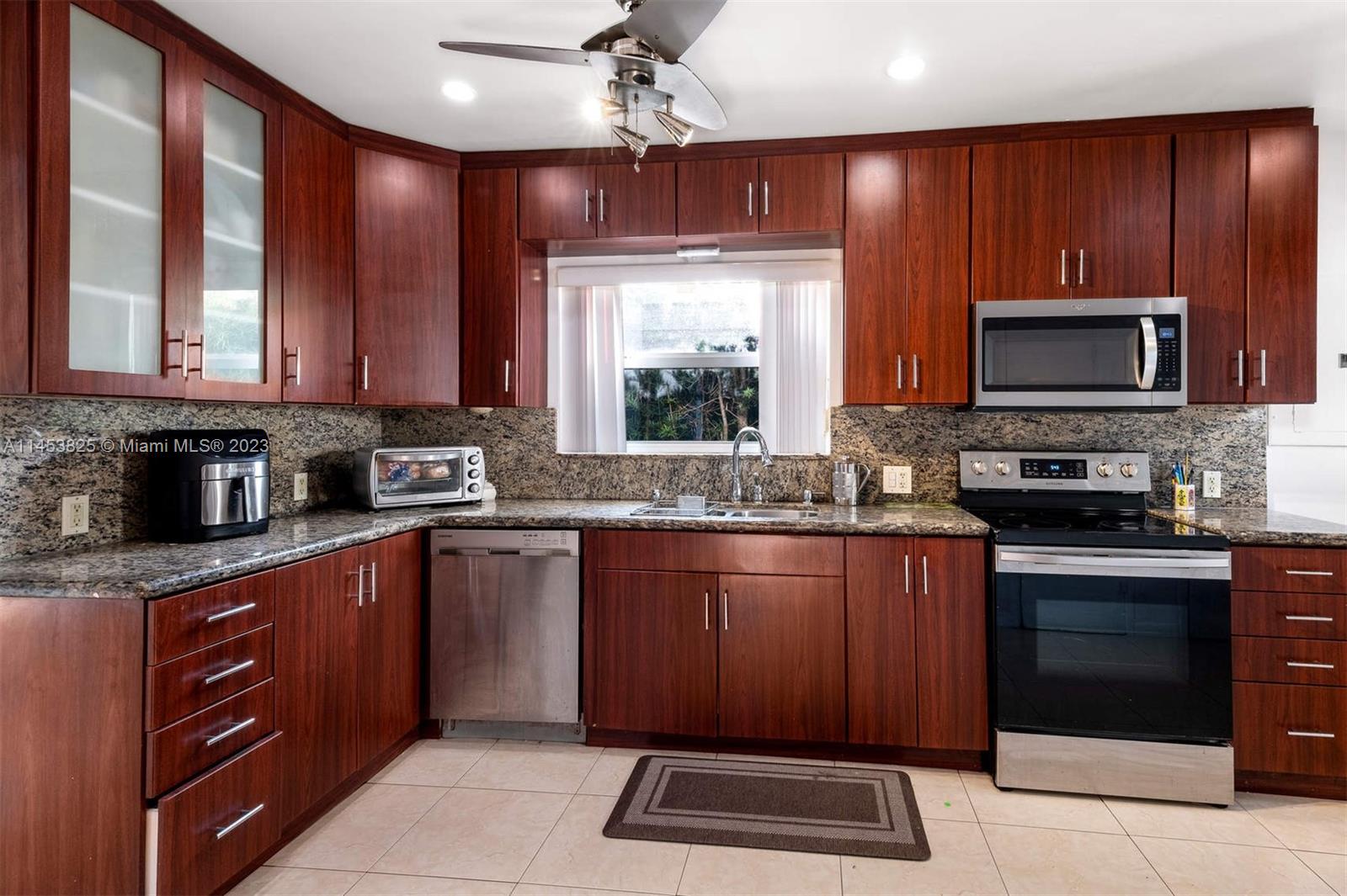575 Fairway Dr