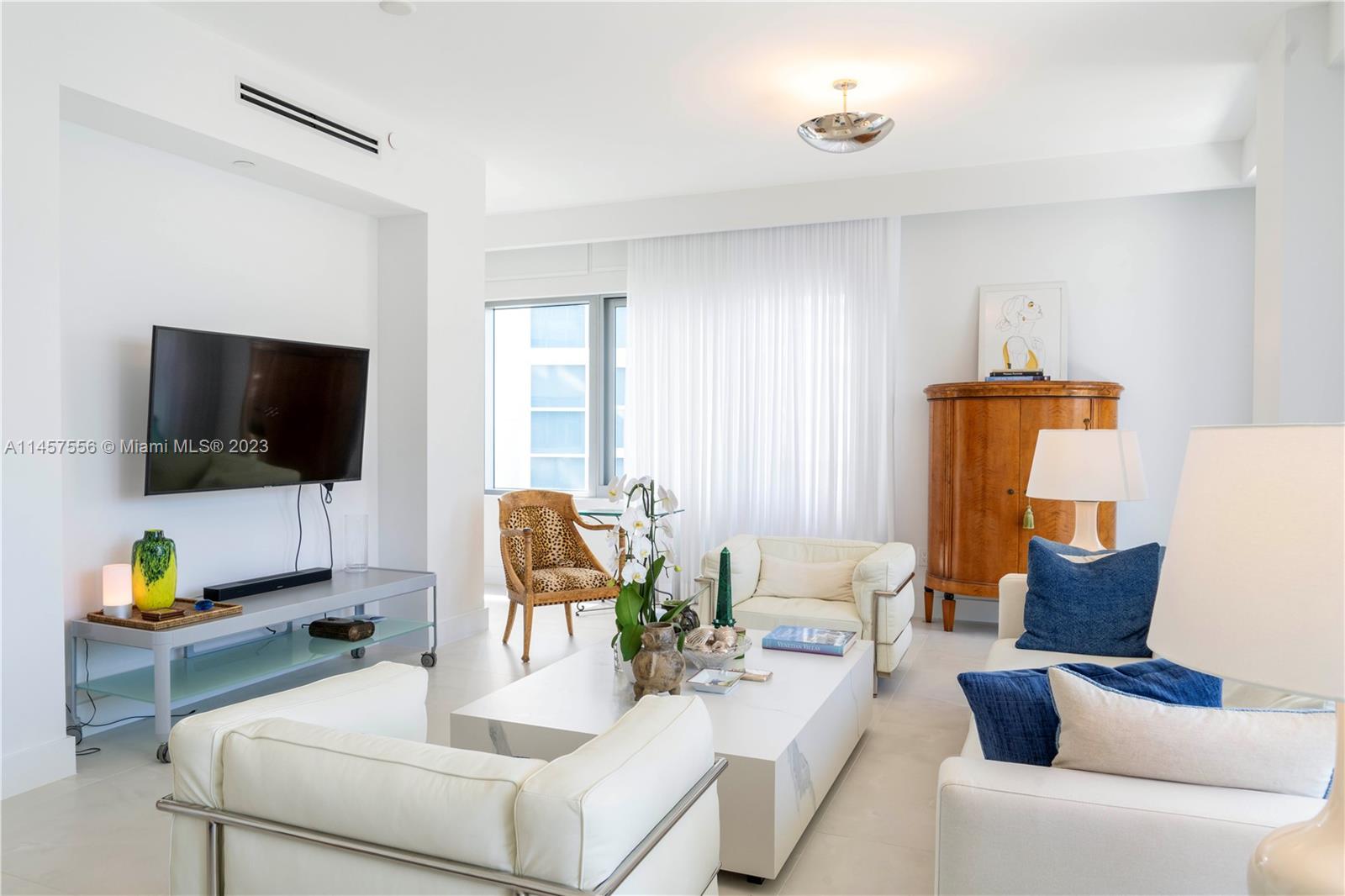 6101 Aqua Ave # 403