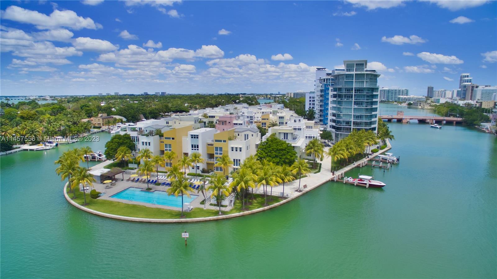 6101 Aqua Ave # 403