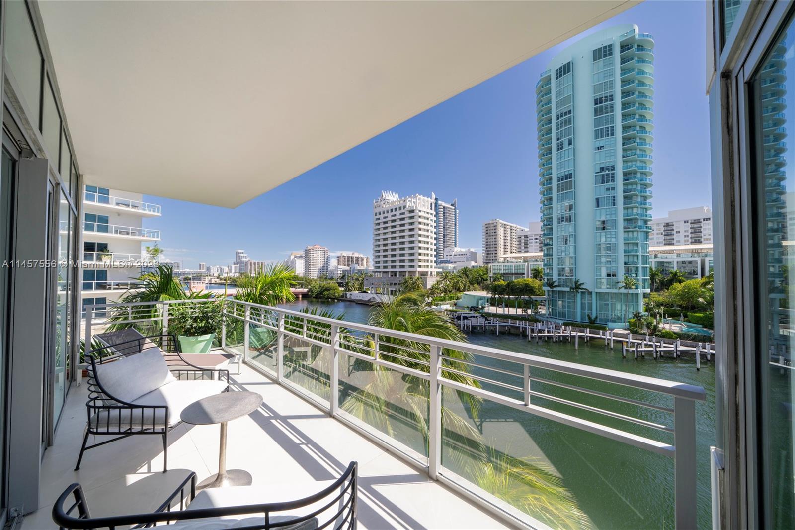 6101 Aqua Ave # 403