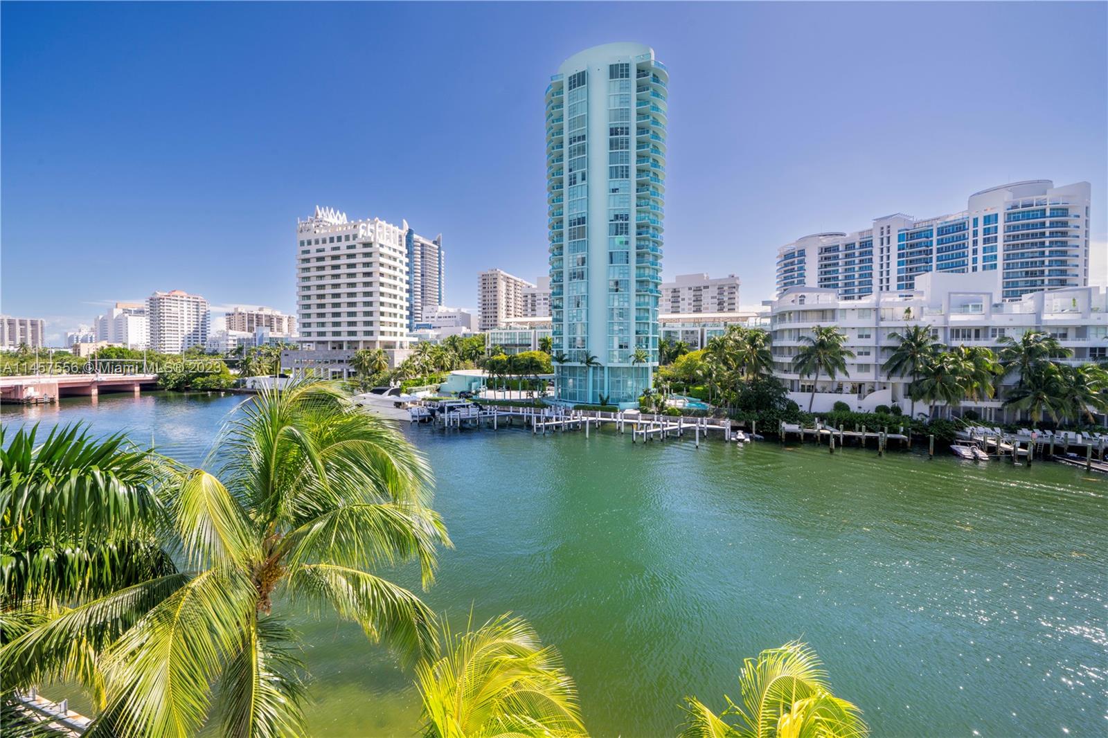 6101 Aqua Ave # 403