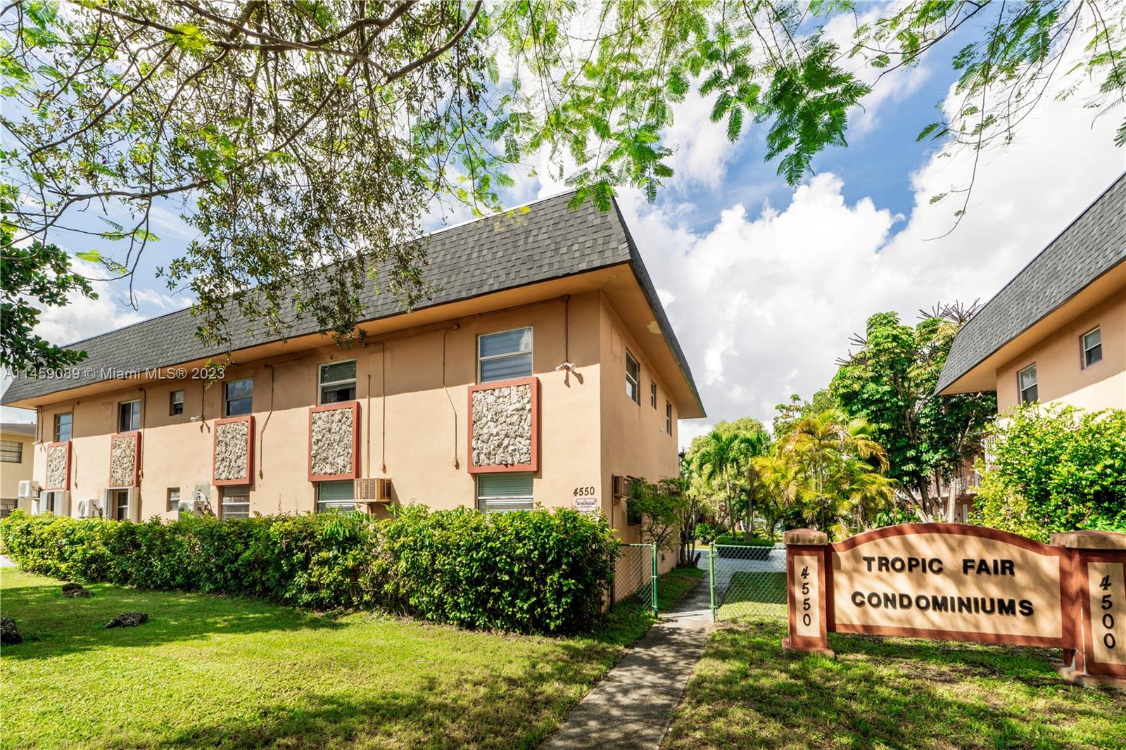 4550 Ludlam Rd # 20
