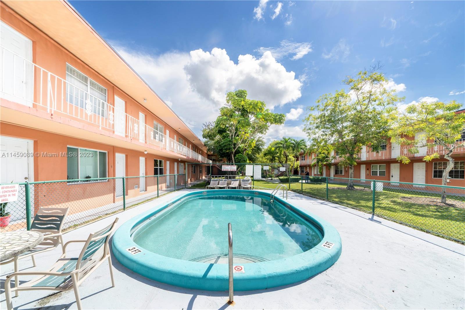 4550 Ludlam Rd # 20