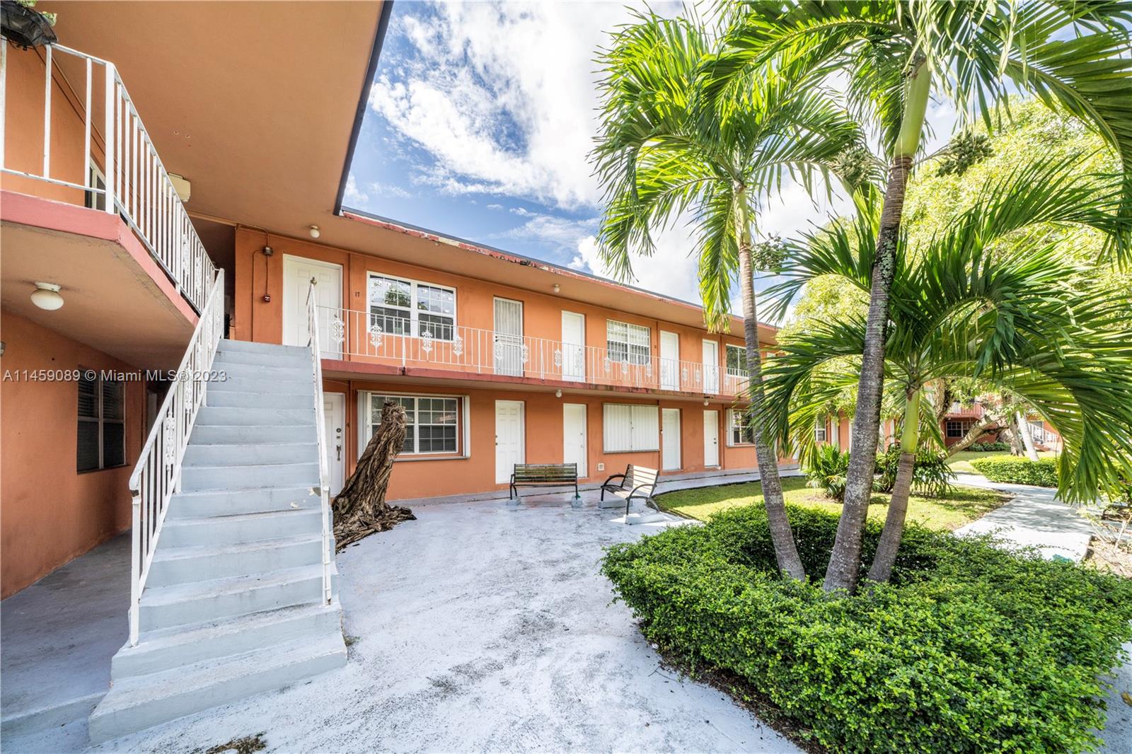 4550 Ludlam Rd # 20