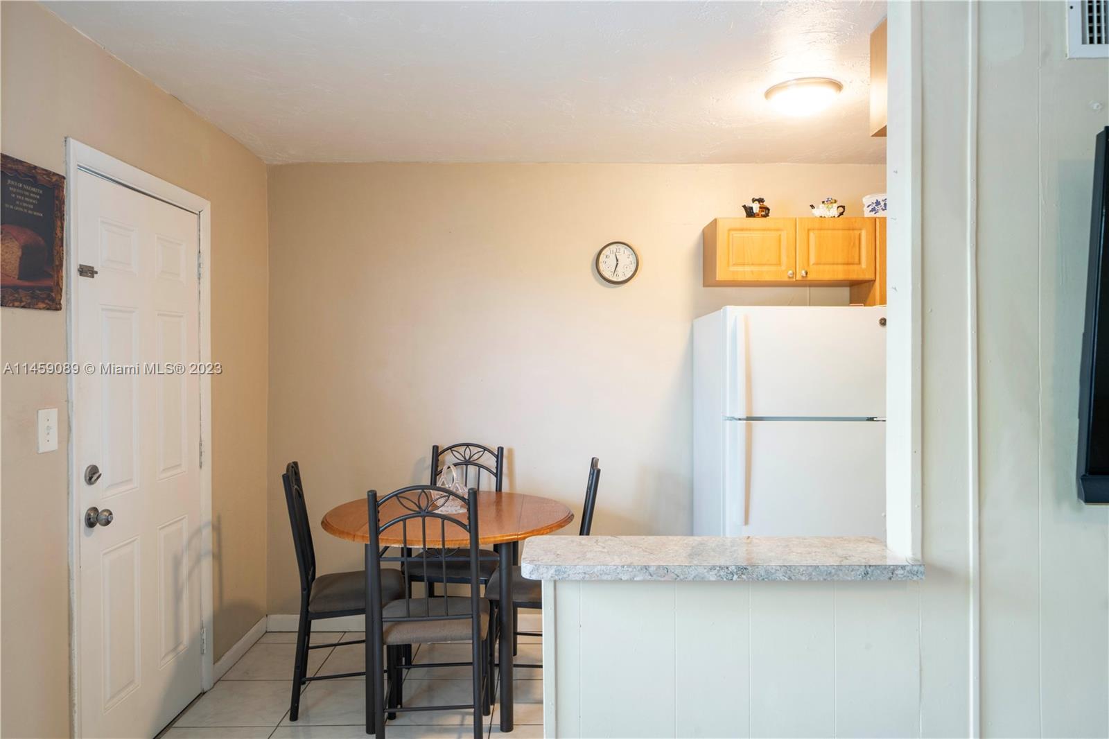 4550 Ludlam Rd # 20