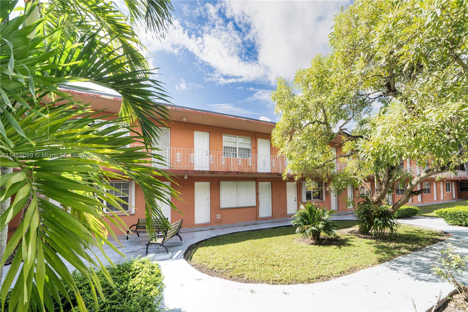 4550 Ludlam Rd # 20