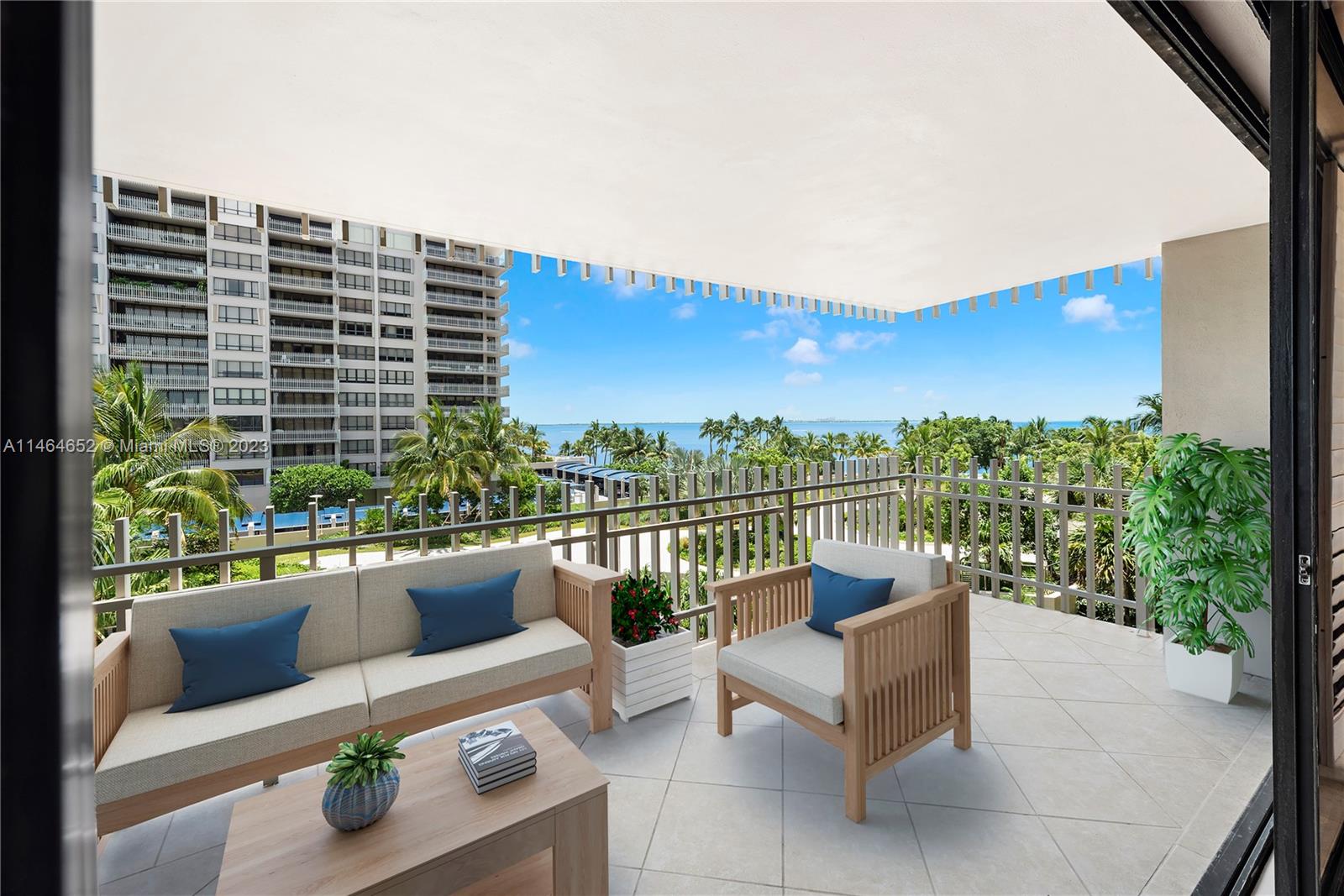 2 Grove Isle Dr # B409