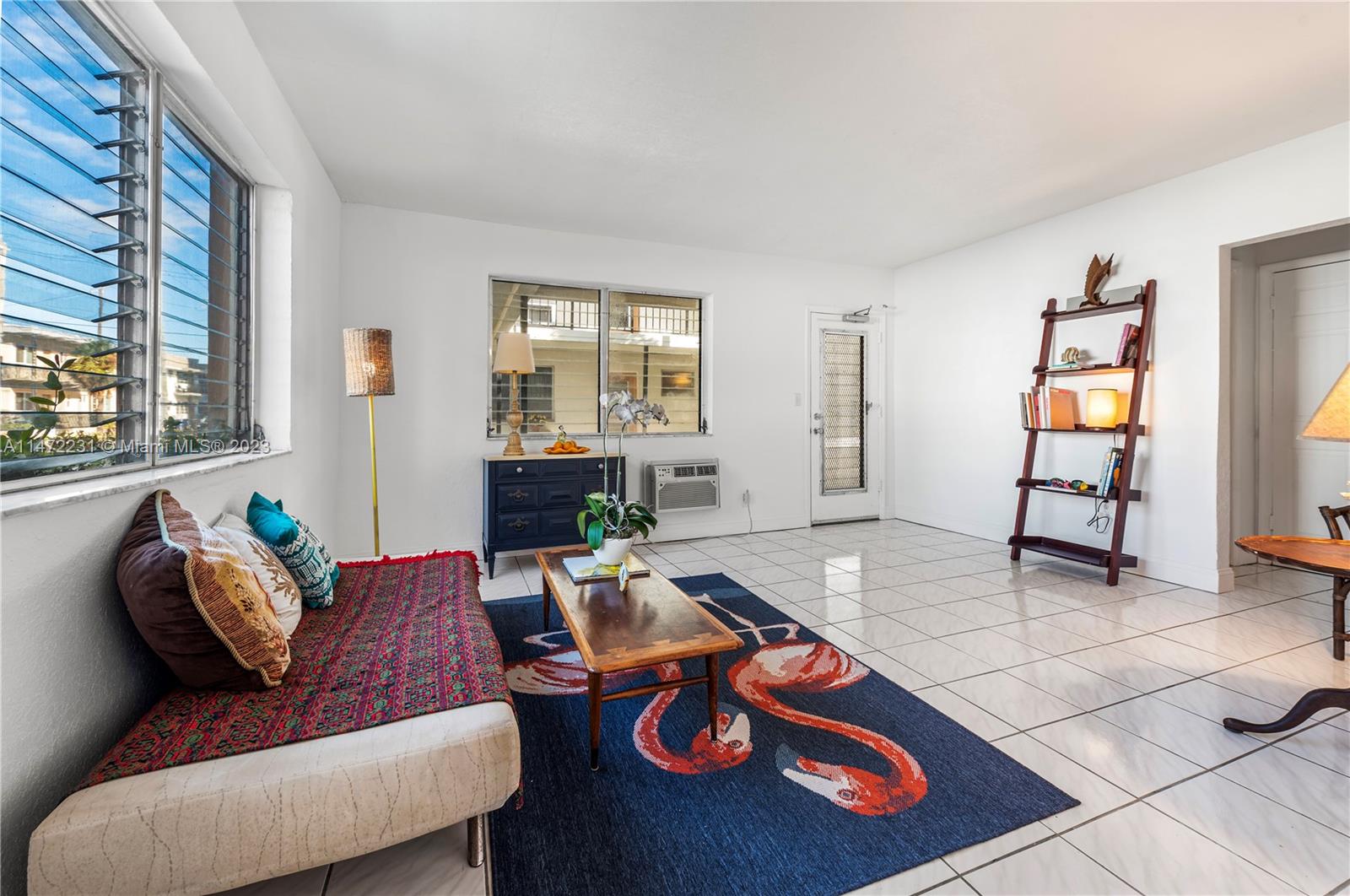 6885 Byron Ave # 101