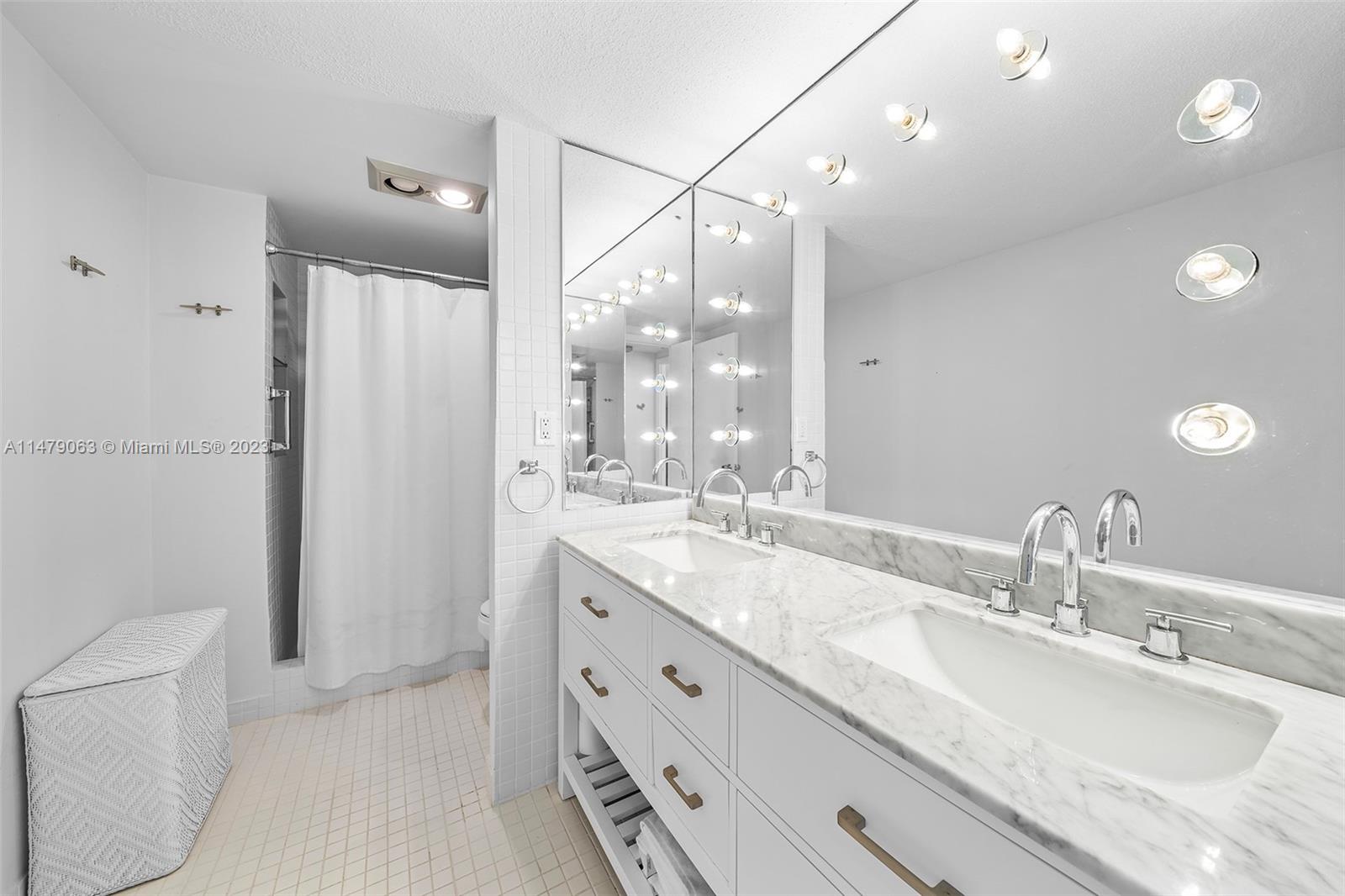 11111 Biscayne Blvd # 12A
