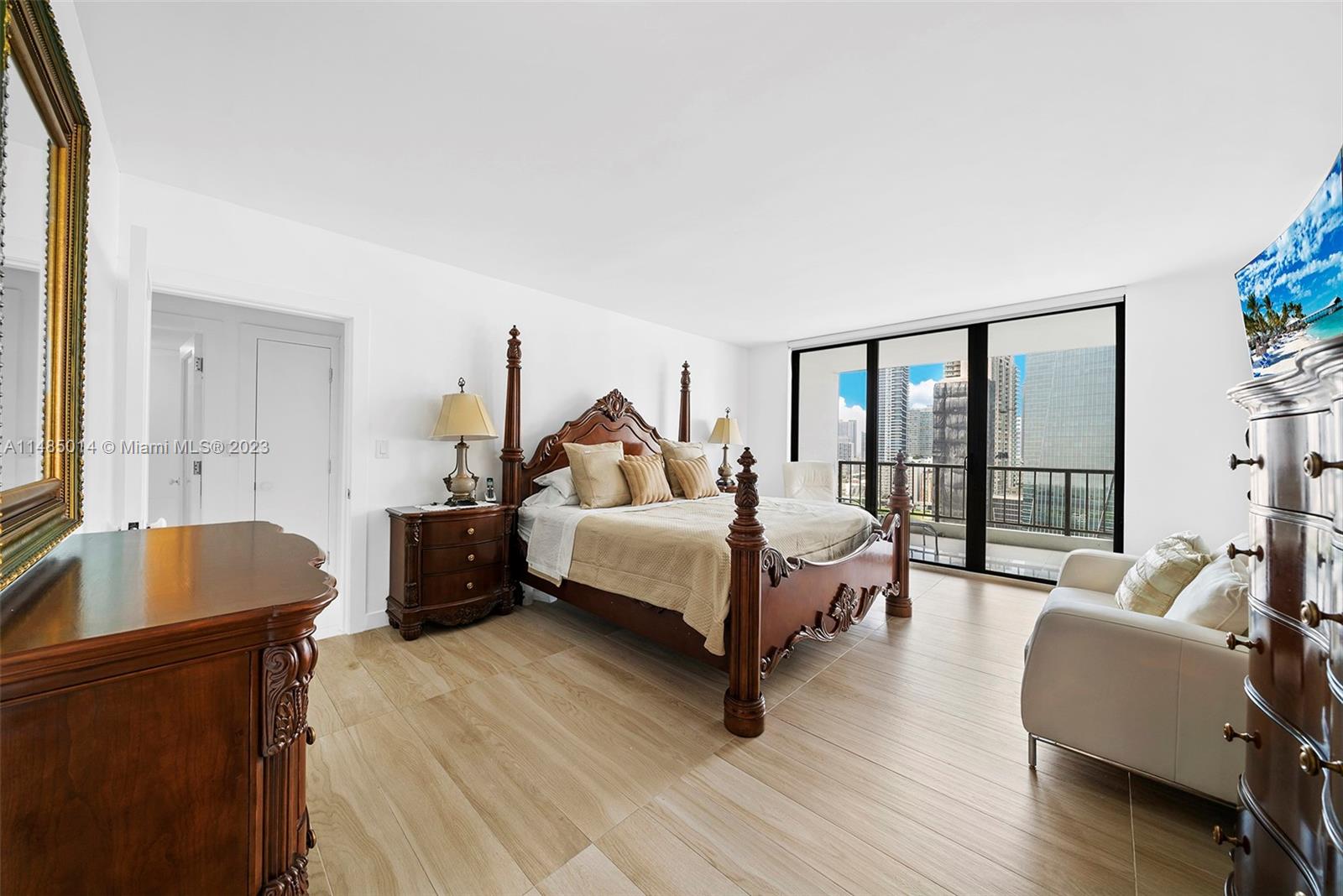 1581 Brickell Ave # 1803