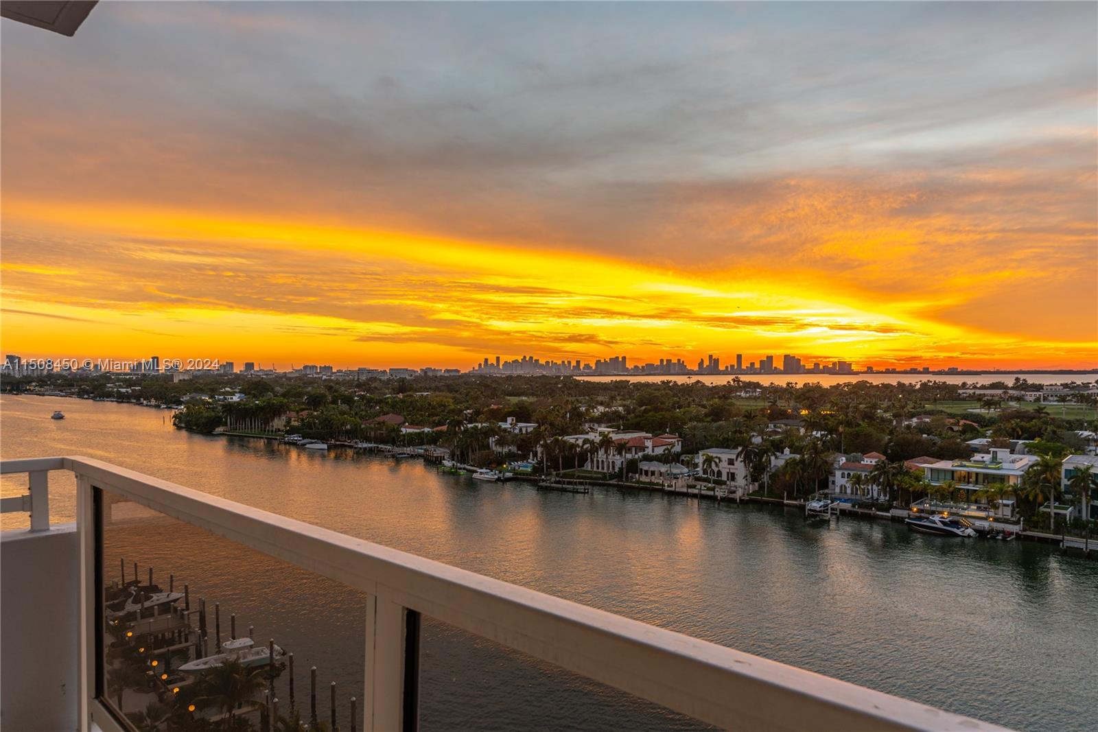 5700 Collins Ave # 11G