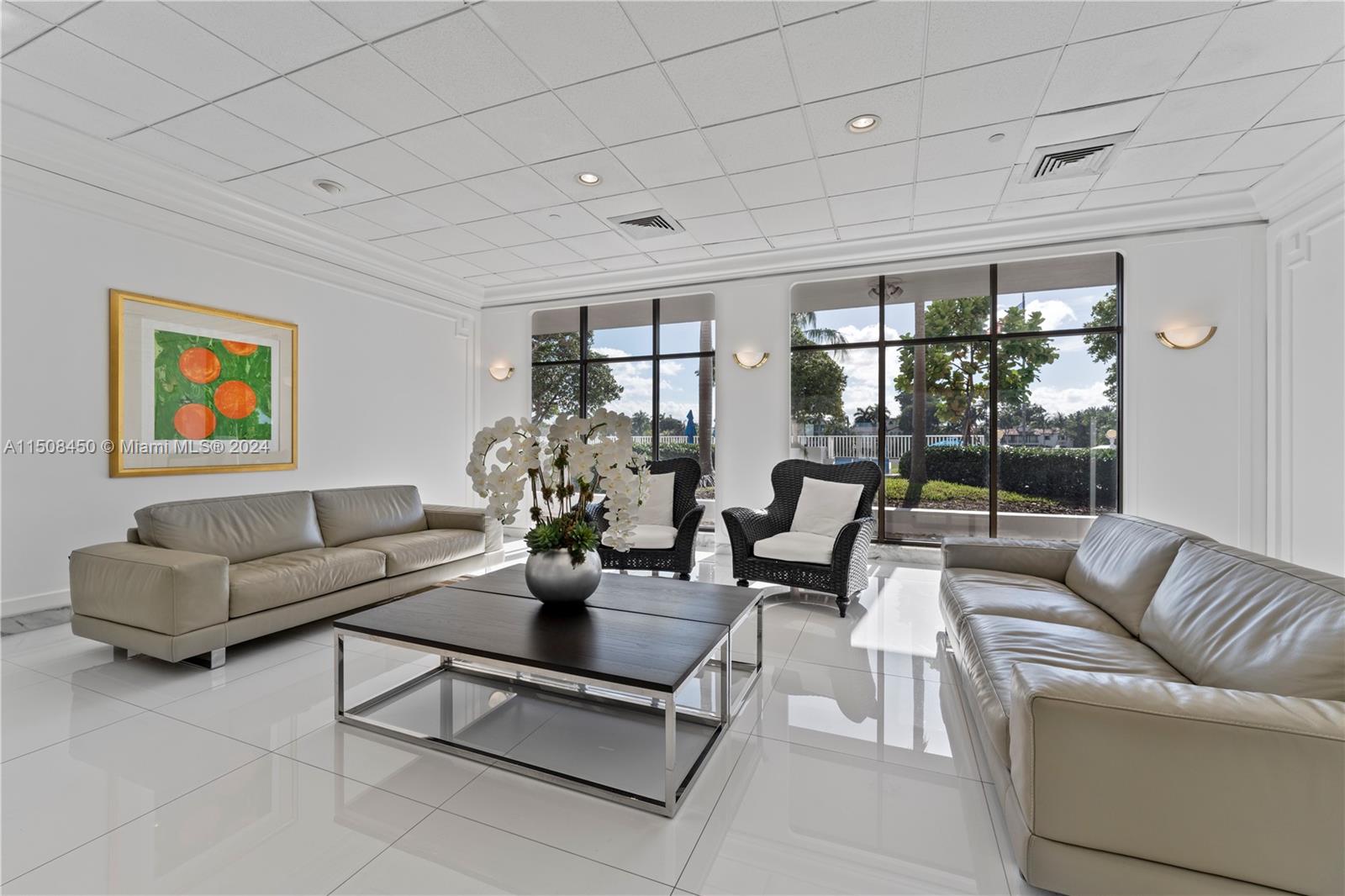 5700 Collins Ave # 11G