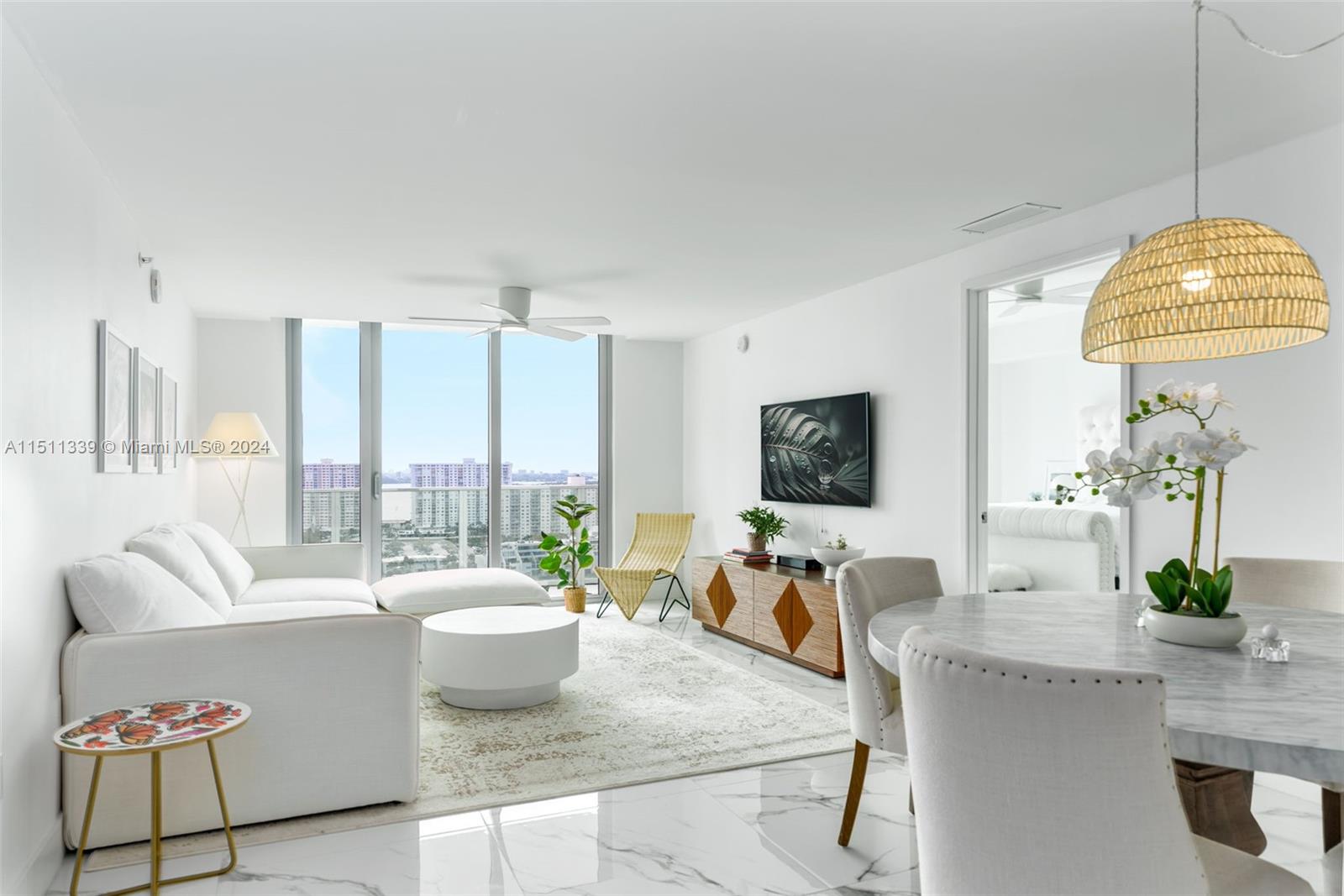 330 Sunny Isles Blvd # 1904 Unit: 5-1904
