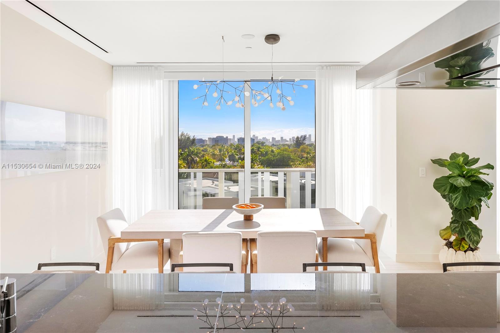 4701 N Meridian Ave Unit: LPH16