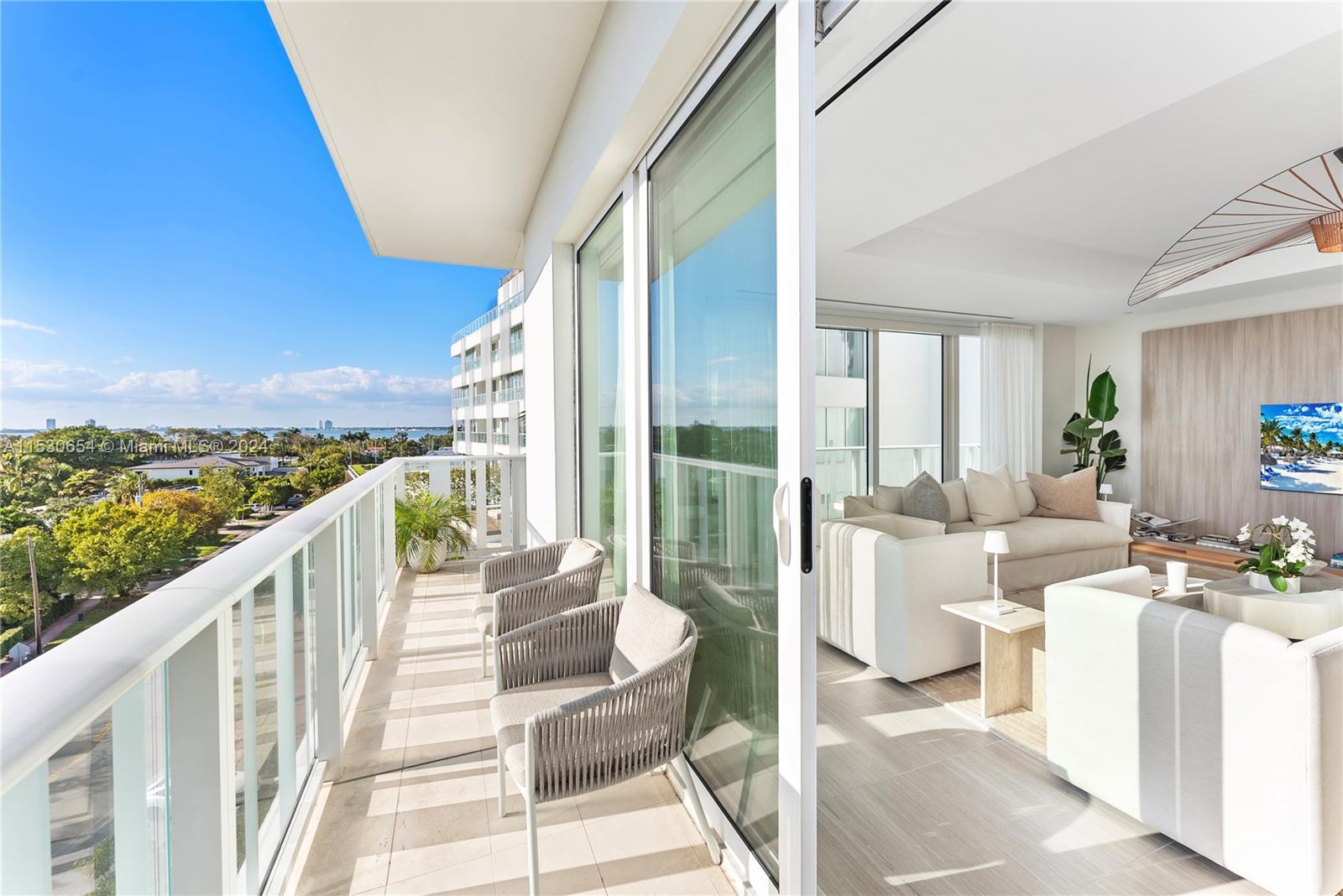 4701 N Meridian Ave Unit: LPH16