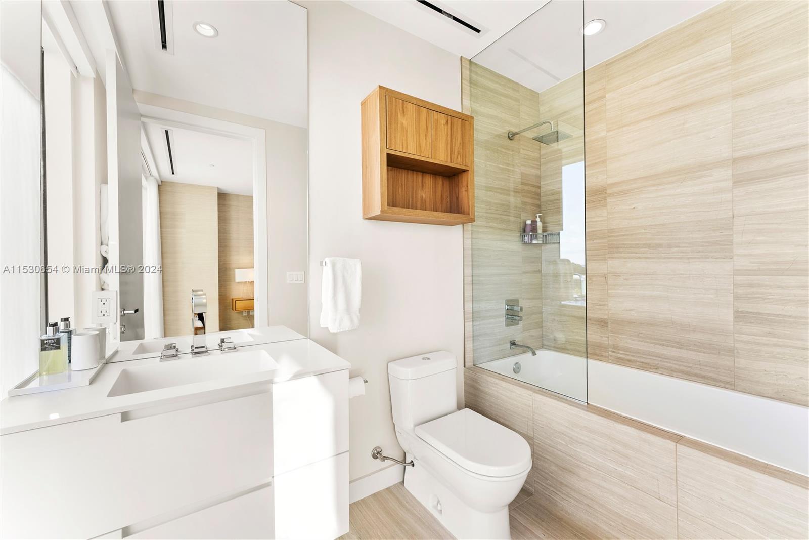 4701 N Meridian Ave Unit: LPH16