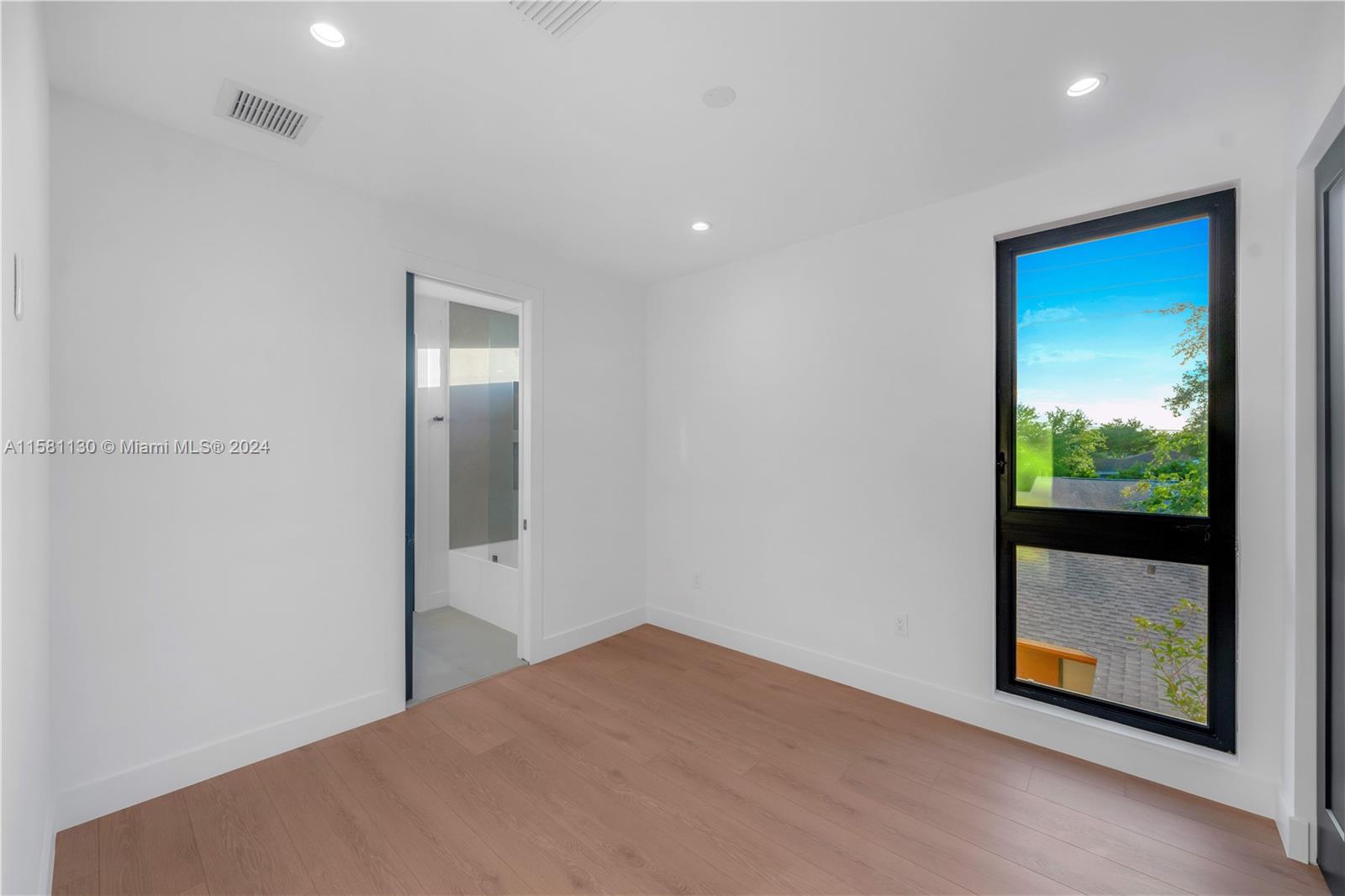277 NW 50th St Unit: Villa Sole