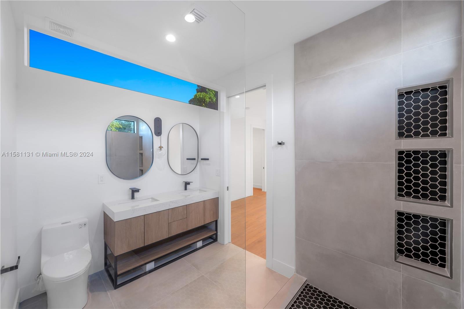 277 NW 50th St Unit: Villa Palma